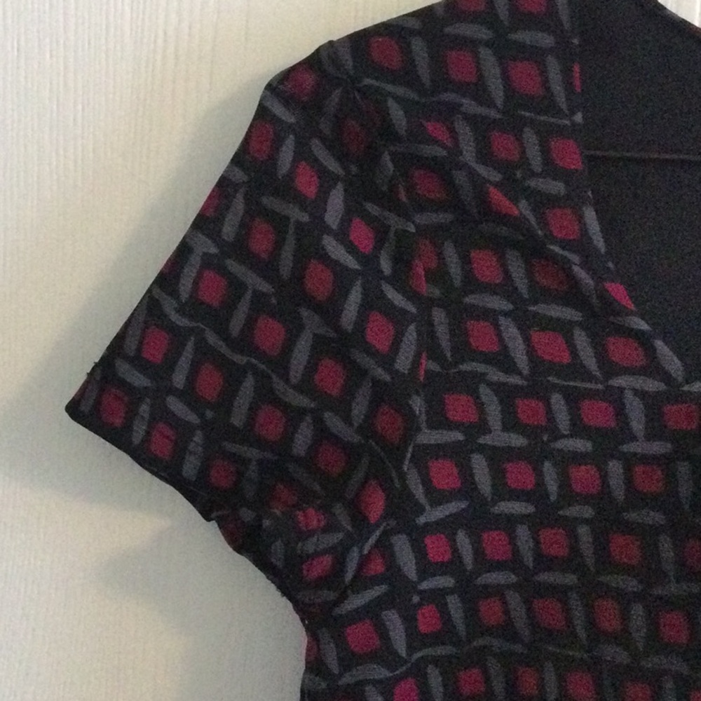 Cute Cap Sleeve Top - Picture 3 of 8